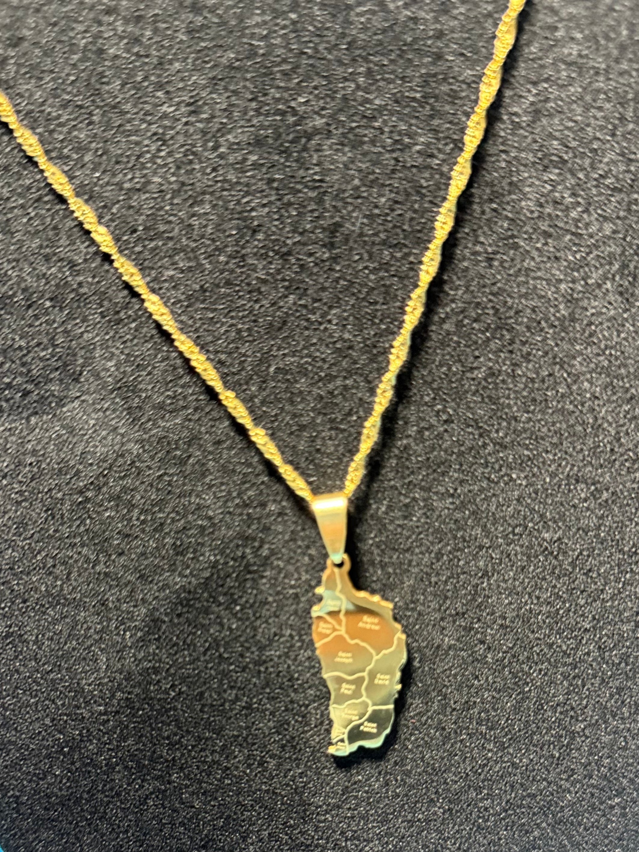 DOMINICA PENDANT + NECKLACE