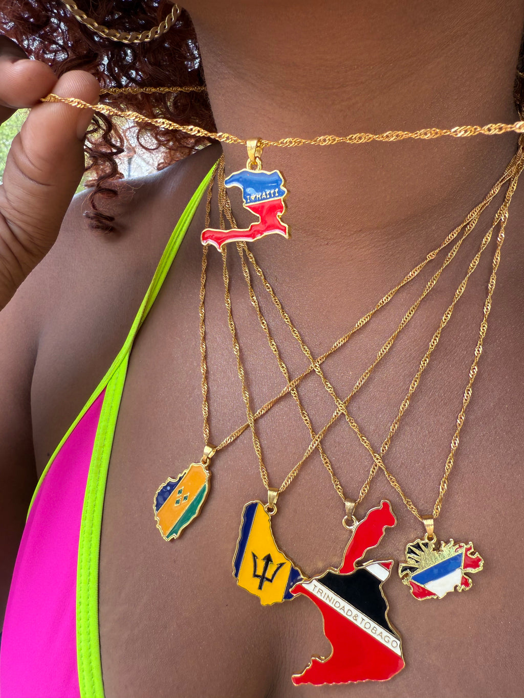 HAITI FLAG PENDANT + NECKLACE