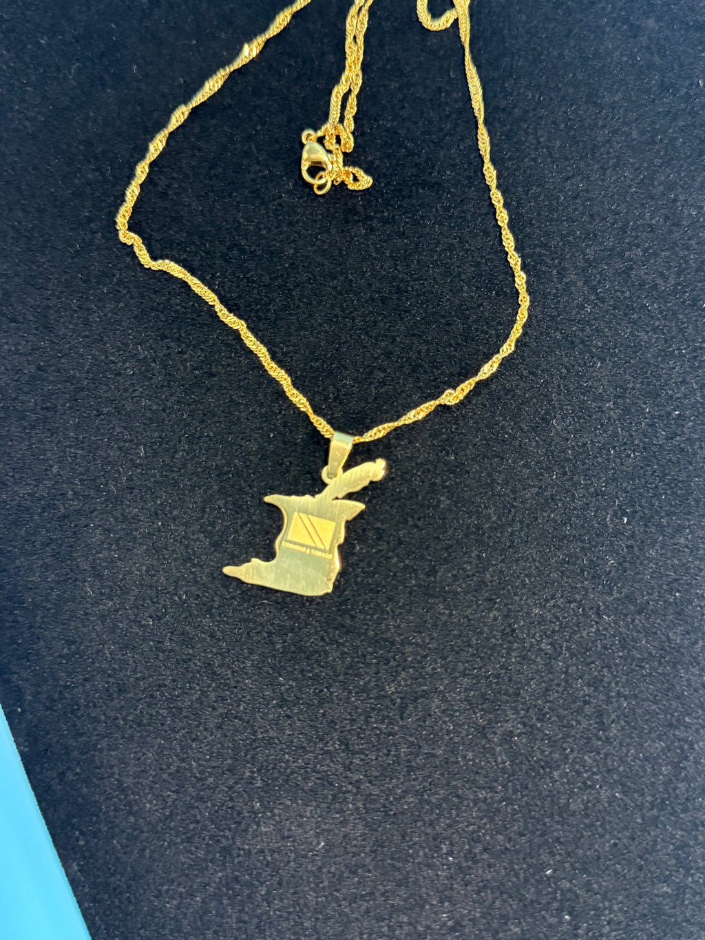 TRINIDAD & TOBAGO PENDANT + NECKLACE